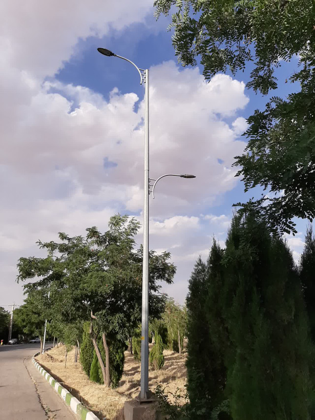 پایه چراغ خیابانی